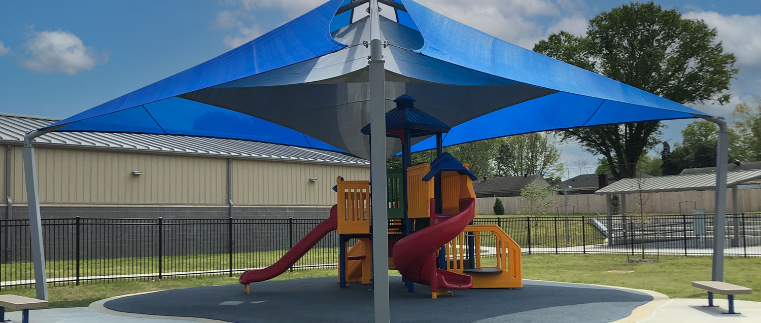 Choosing the Right Commercial Playground Equipment